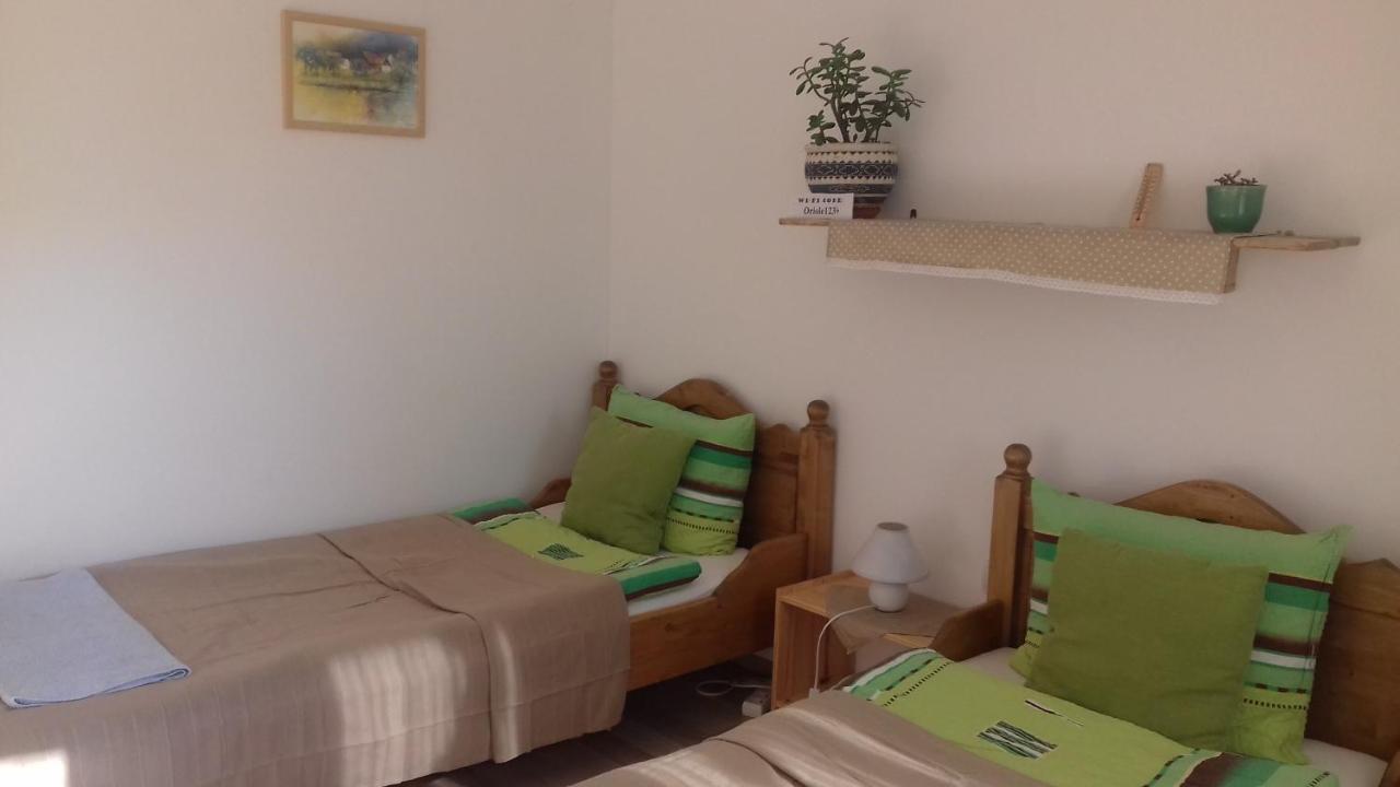 Rigófütty Vendégház Tiszaalpar Exterior foto